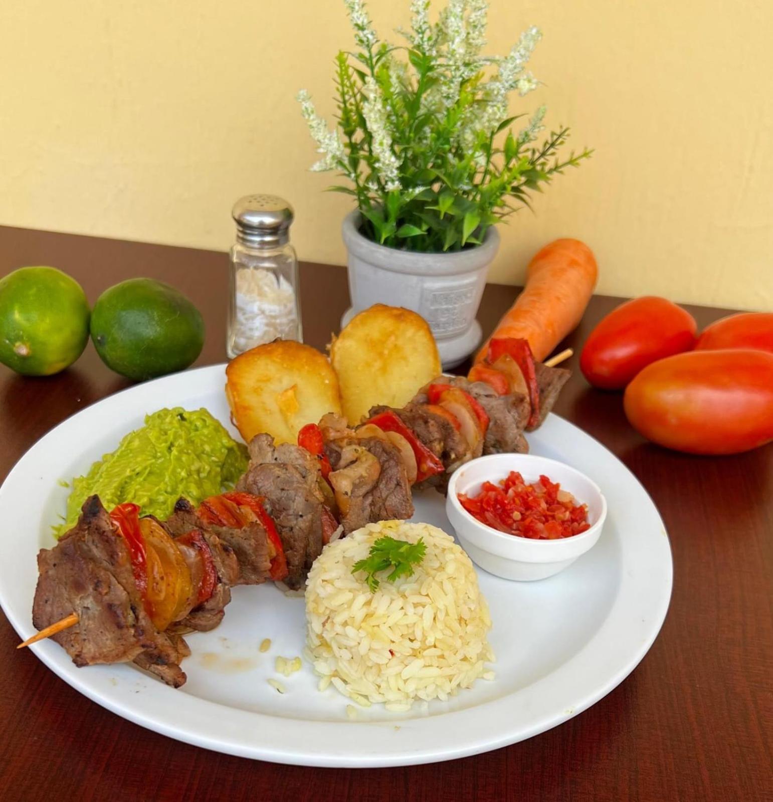 Hotel Y Restaurante Villa Esmeralda Кесальтенанго Экстерьер фото